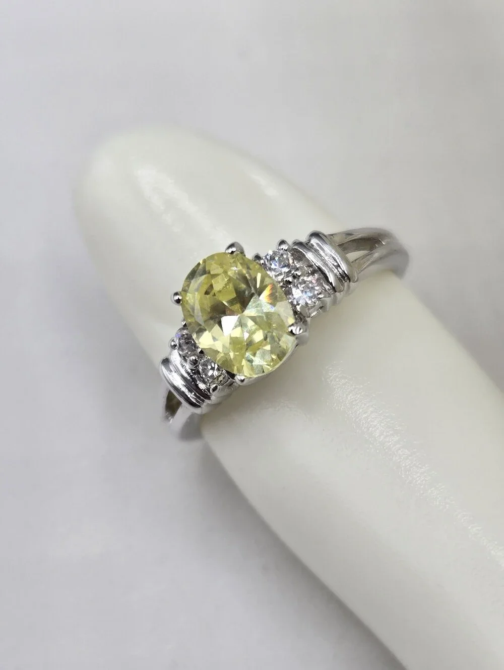 Swarovski Crystal Elements Silver Statement Ring Light Yellow Citrine Size 7